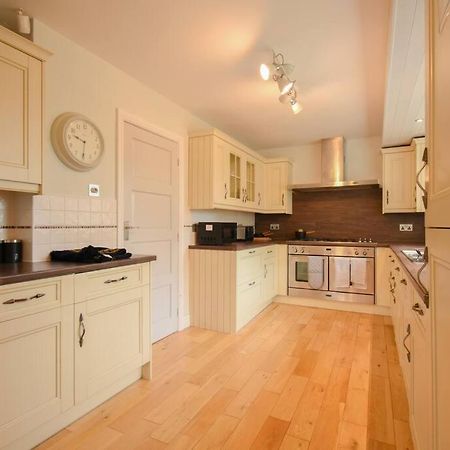 Luxurious & Tranquil Riverside Getaway Great Harwood Exterior foto