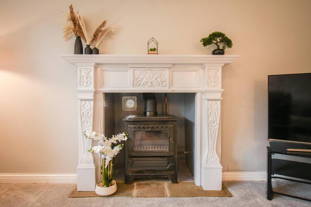 Luxurious & Tranquil Riverside Getaway Great Harwood Exterior foto